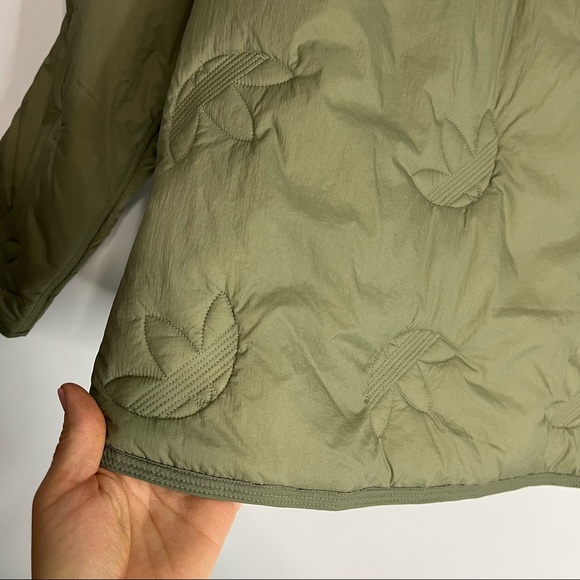 14) NWT ADIDAS Originals Trefoil Green Oversized Bomber Liner Jacket Size Small - Picture 11 of 16